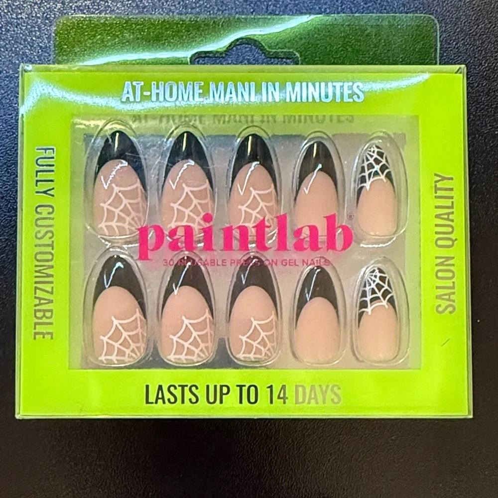 Black and Cream Spider Web Press-On Nails - Picture 1 of 2